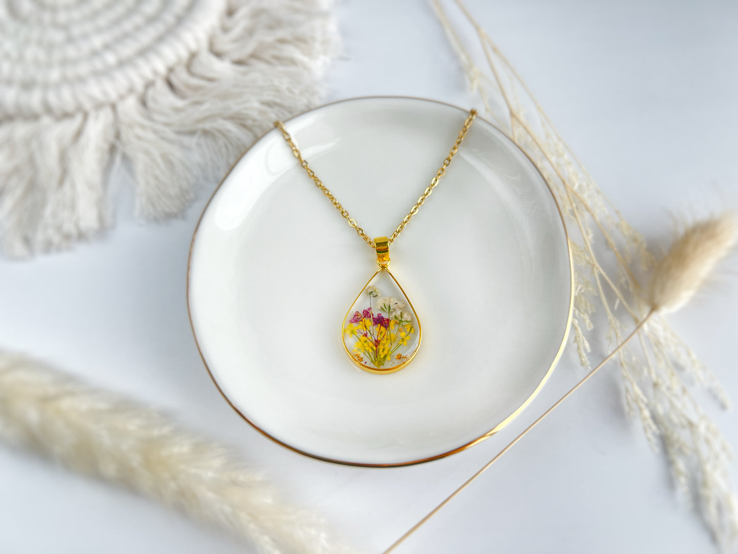 March Daffodil Necklace