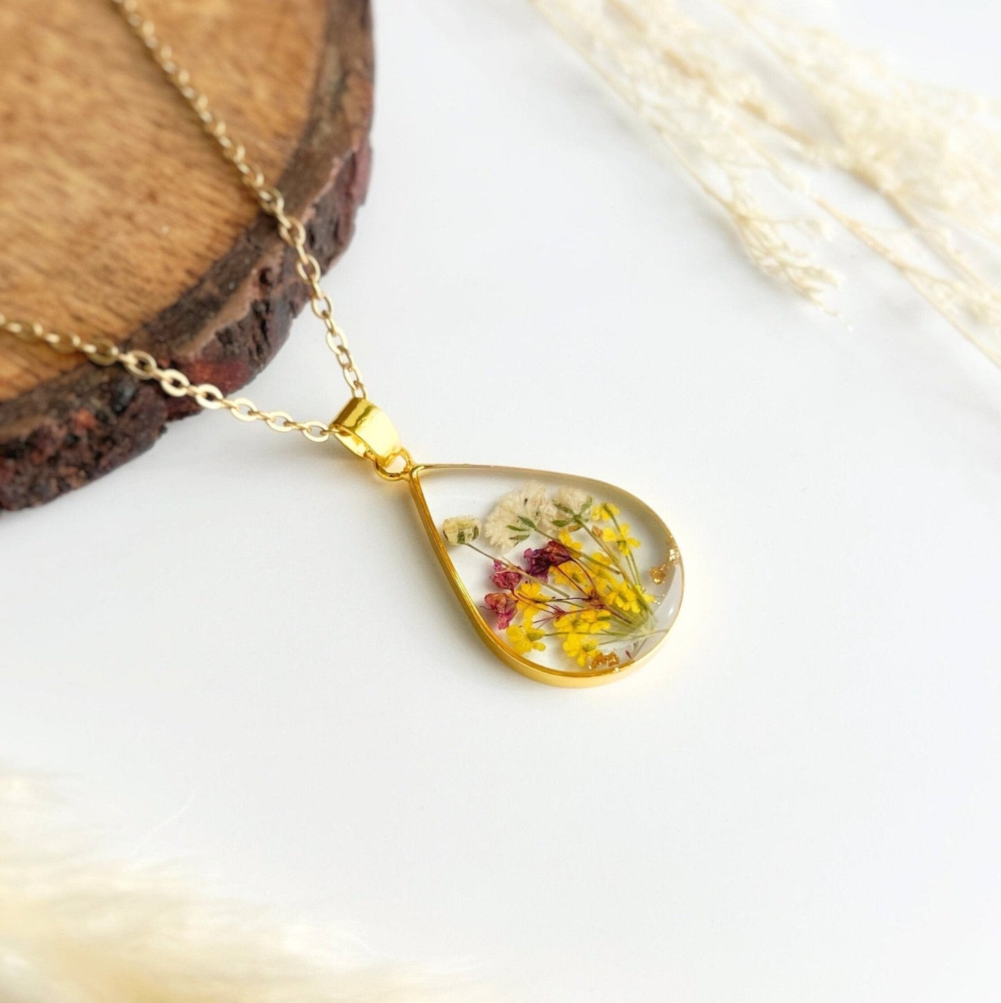 March Daffodil Necklace